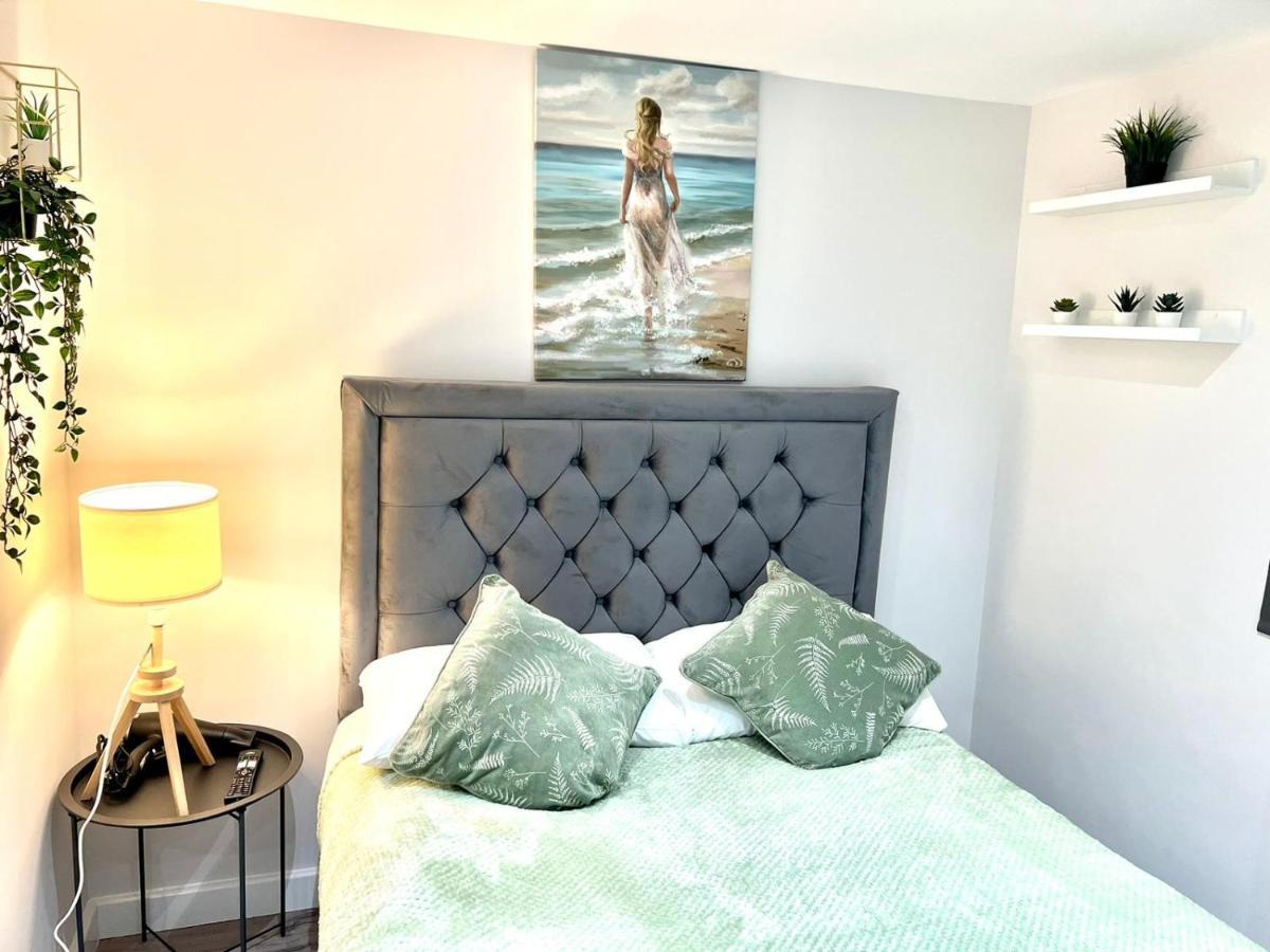 Golden Residences - Oakway Feltham Esterno foto