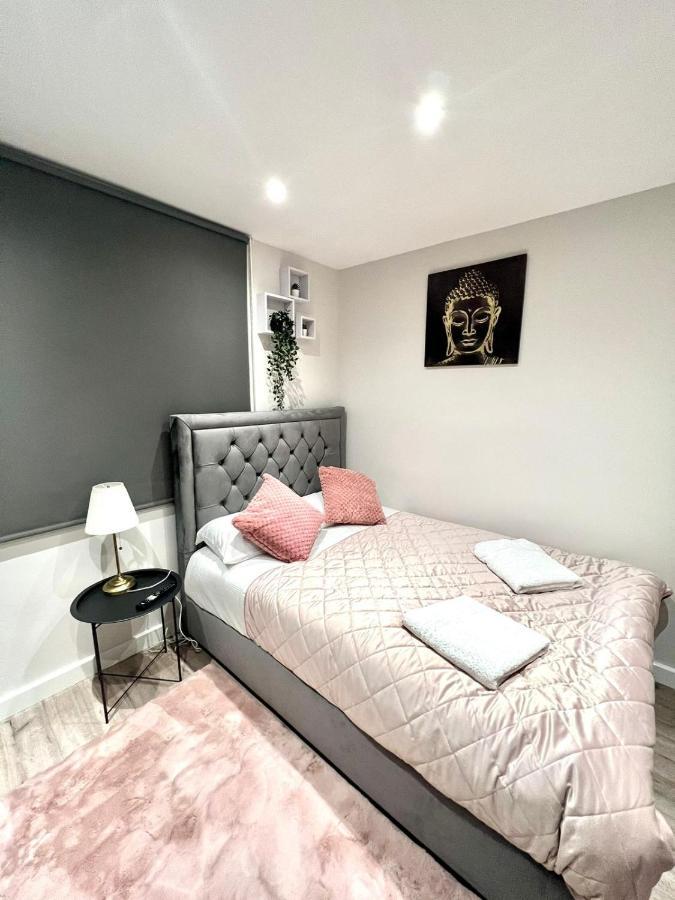 Golden Residences - Oakway Feltham Esterno foto